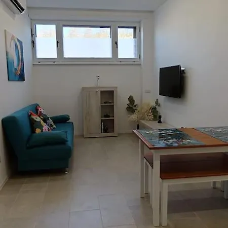 דירה Rhome