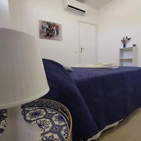 Rhome דירה
